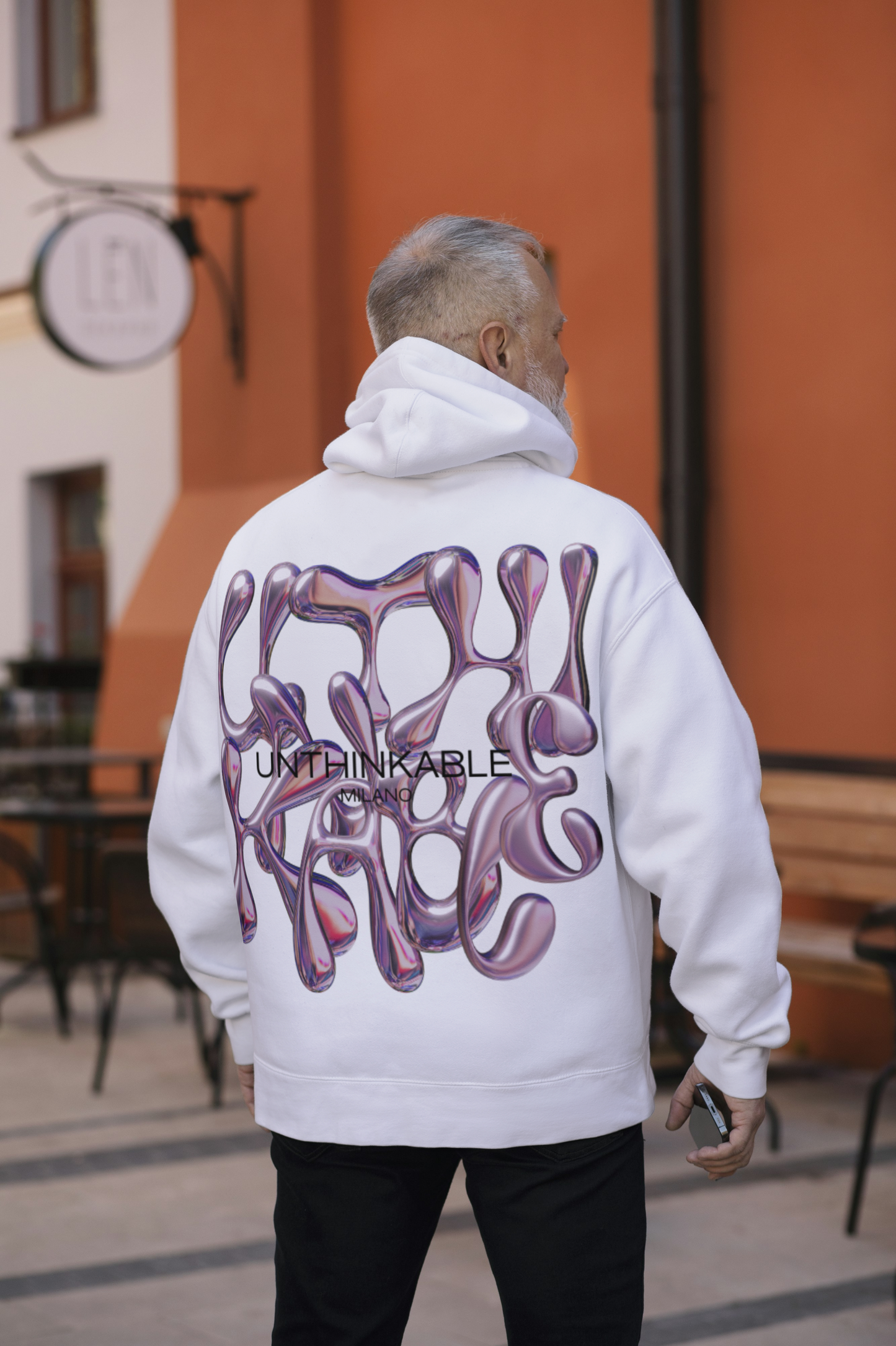 Felpa con Cappuccio Unthinkable Milano con logo retro viola